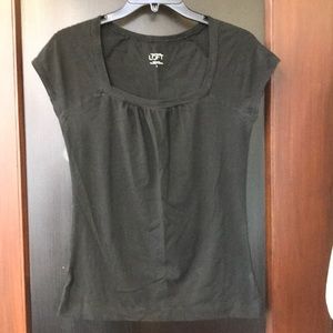 Ann Taylor loft black comfy tee small